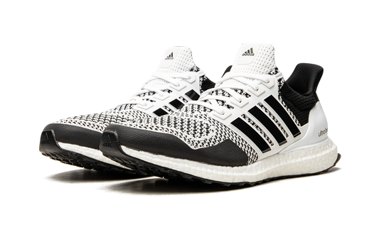 UltraBoost 1.0 DNA "Cookies And Cream" H68156