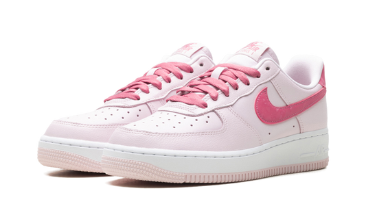 Air Force 1 Low WMNS "Valentine's Day (2026)" IO8755 600