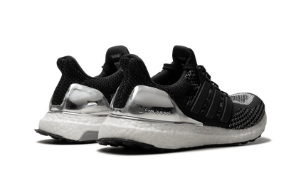 UltraBOOST GS "Silver Medal" BA9615