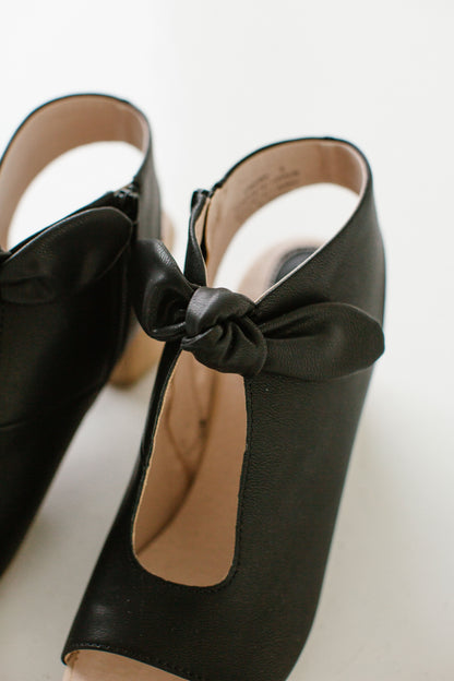 'Memphis' Block Heel Bow Sandals in Black FINAL SALE