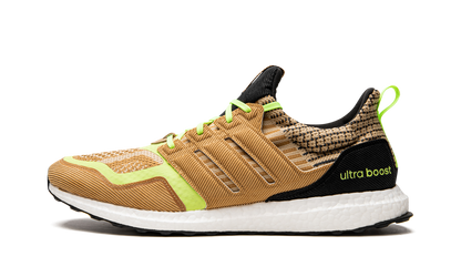 Ultraboost 5.0 DNA "Mesa Signal Green" GX5255