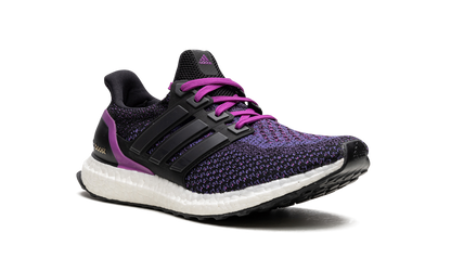 ULTRABOOST WMNS "Shock Purple" AQ5935