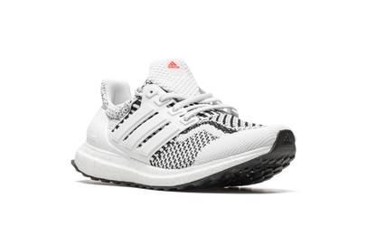 Ultraboost 5.0 DNA GS "White Black" GX2562