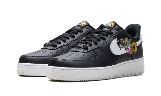 W Air Force 1 '07 Premium "Now Accepting All Flowers'" IB6644 001