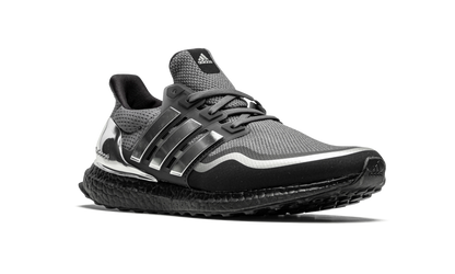 Ultraboost MTL "Silver Metallic" EG8103