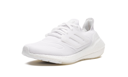 ULTRABOOST 22 WMNS "Triple White" GX5590