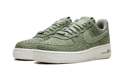 AIR FORCE 1 '07 WMNS "Green" FV6519-200