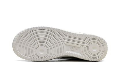 AIR FORCE 1 '07 WMNS "Green" FV6519-200