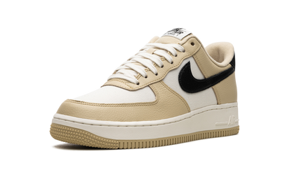 Air Force 1 '07 LX Low "Team Gold" DV7186 700